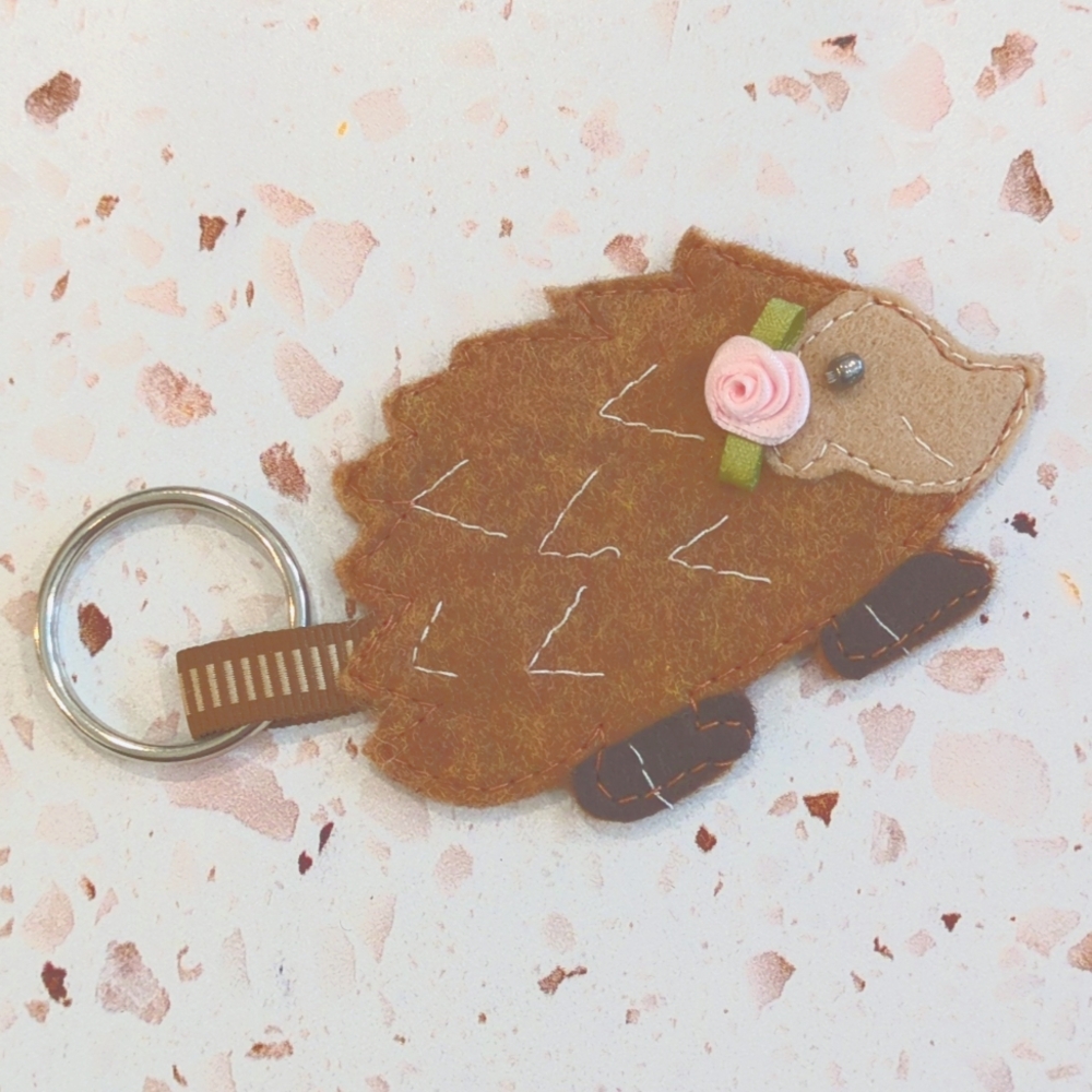 "Be Yourself" Cute Hedgehog Handcrafted Felt Ribbon Rose Key Ring | New #1